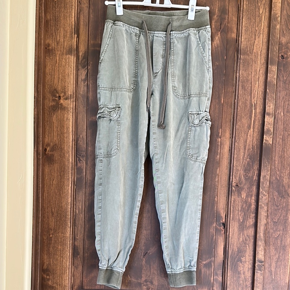 American Eagle Casual Olive Cargo Joggers